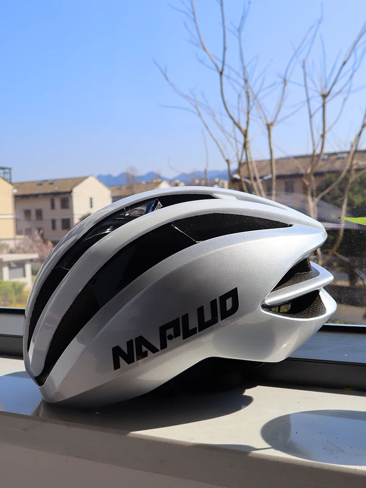 Capacete AeroShield Pro
